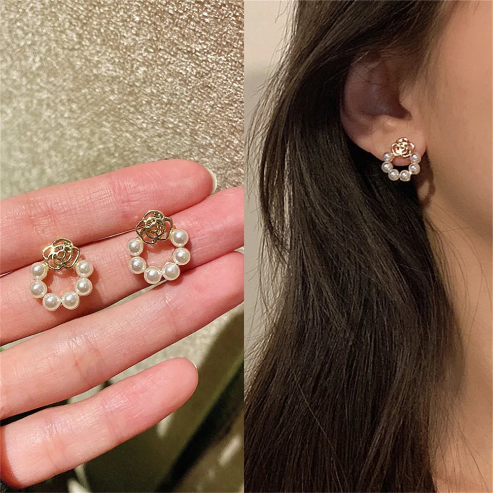 Sweet flower stud Earrings.