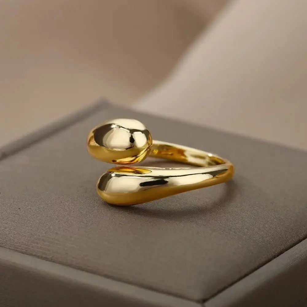 Stylish Lovers’ Ring 