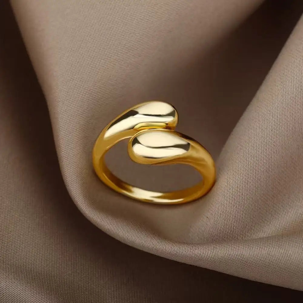 Stylish Lovers’ Ring 