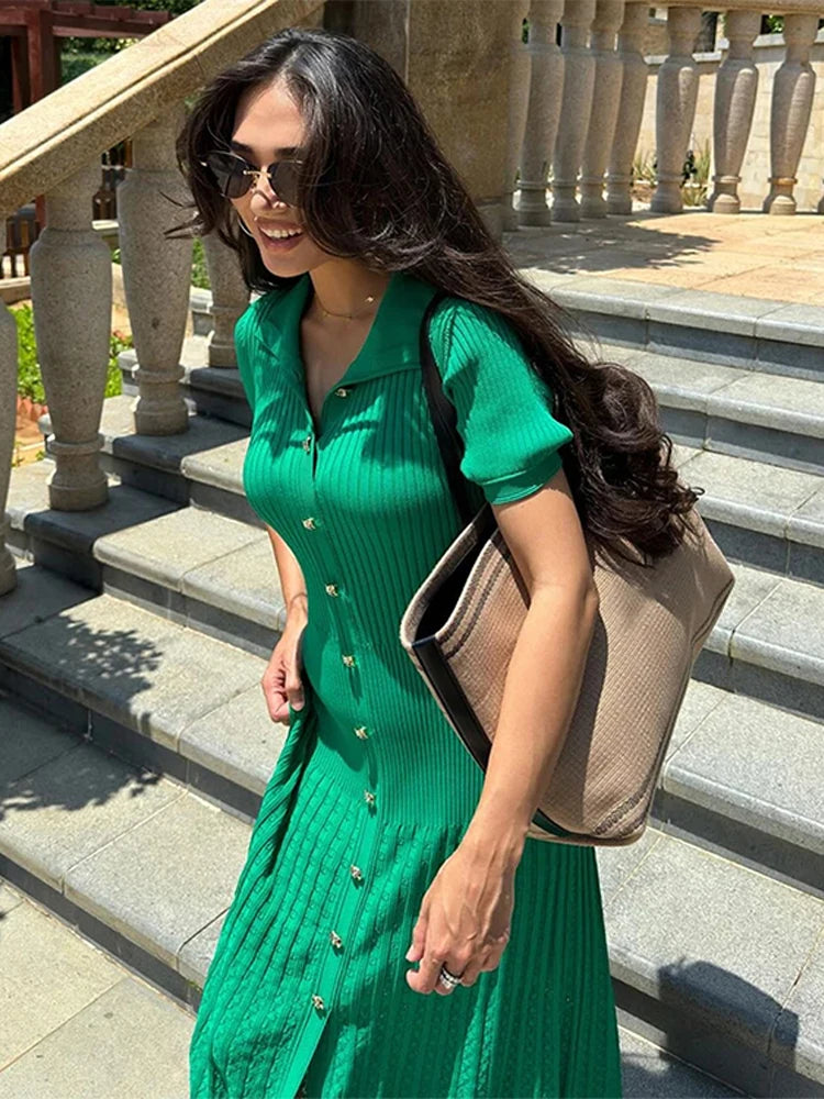 Short sleeves and high waist for a stylish fit.