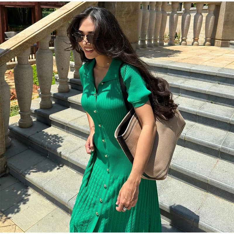 Short sleeves and high waist for a stylish fit.