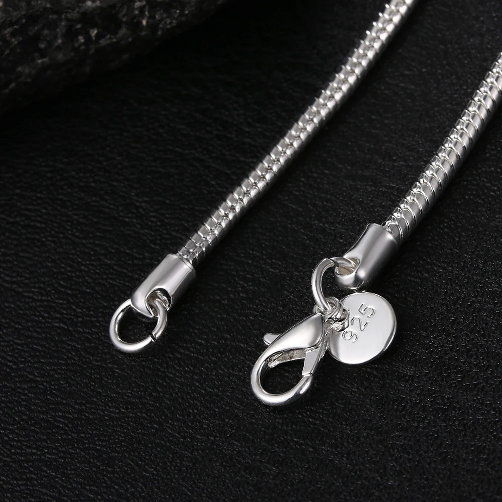 Silver snake chain necklace 45–60cm.