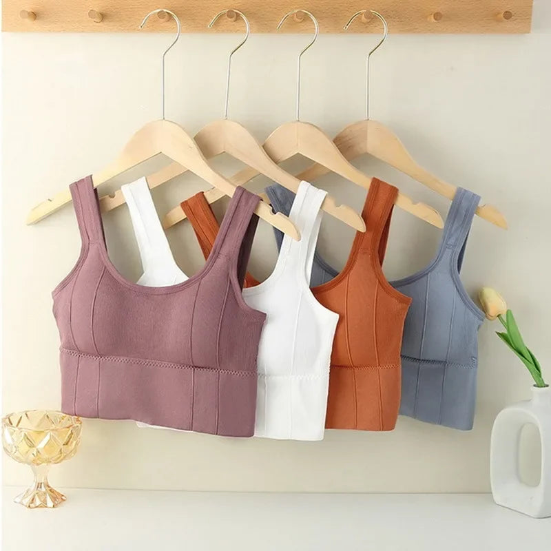 woman Seamless breathable sports bra