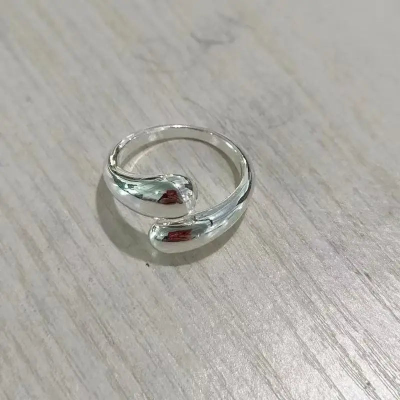 Stylish Lovers’ Ring 