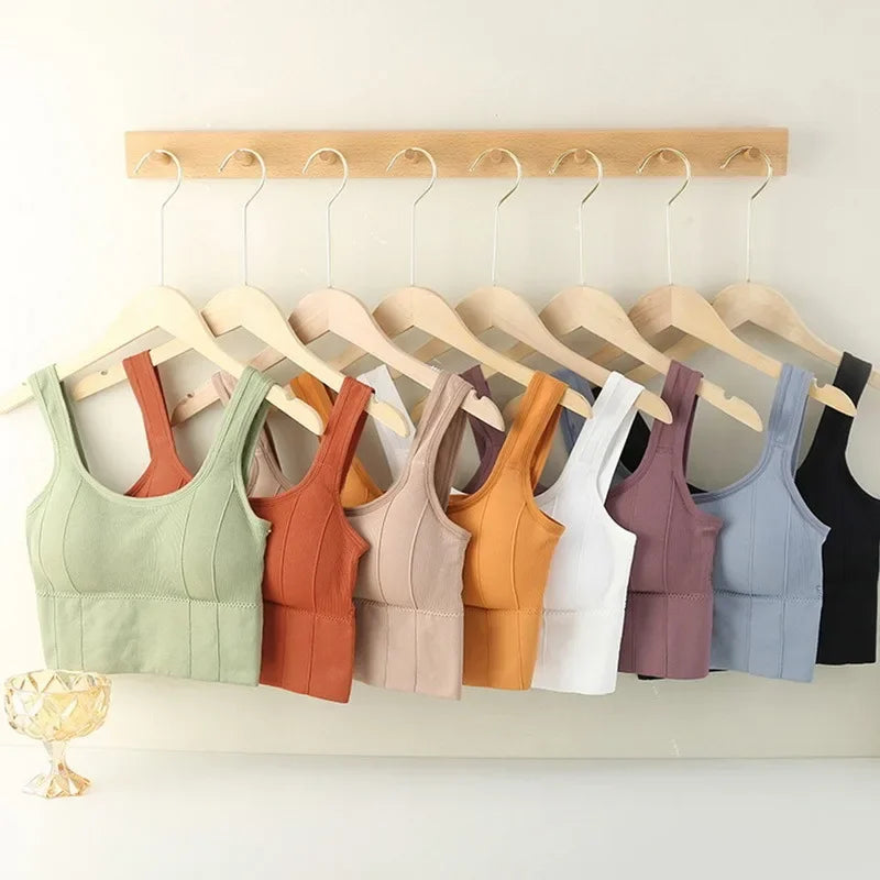 woman Seamless breathable sports bra