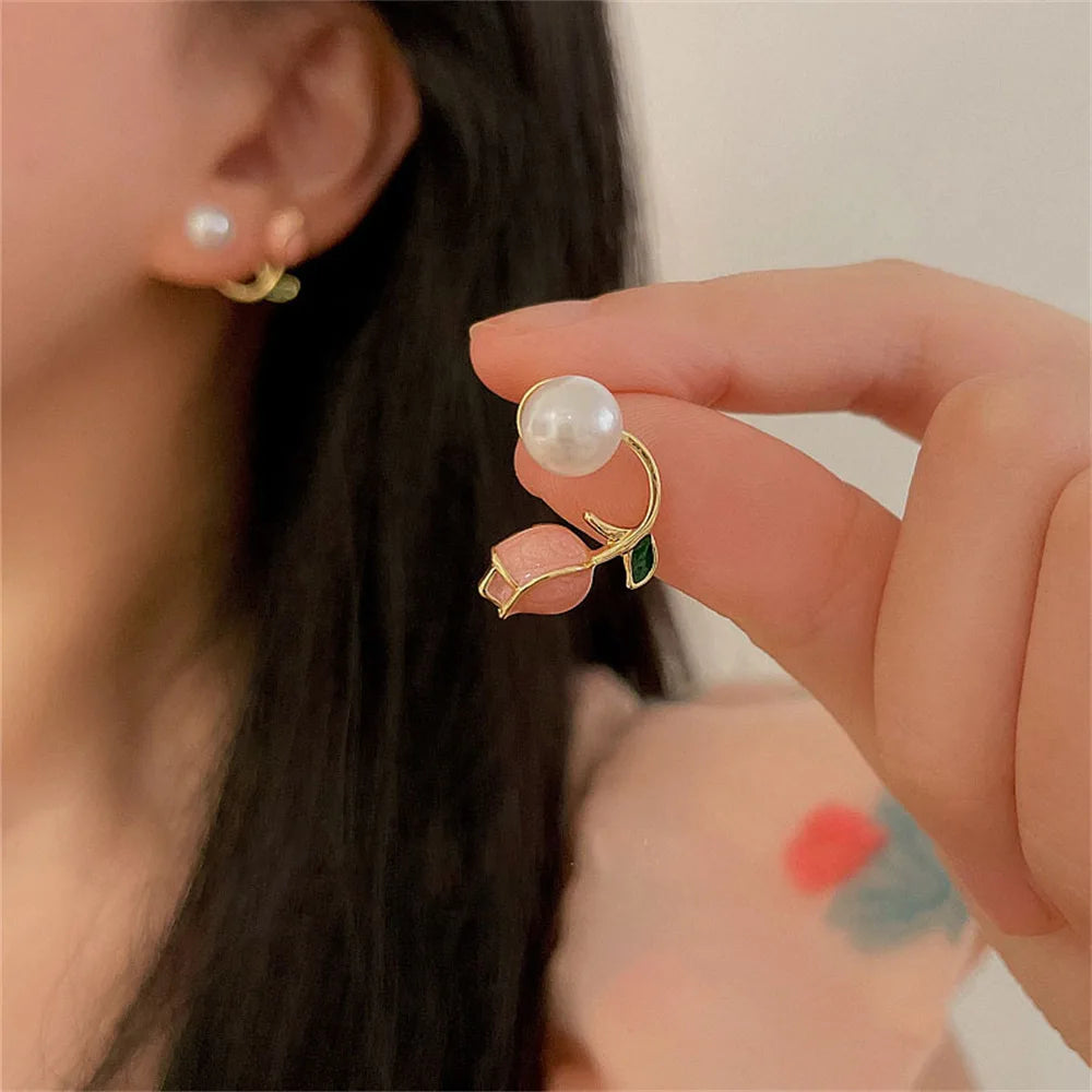 Sweet flower stud Earrings.